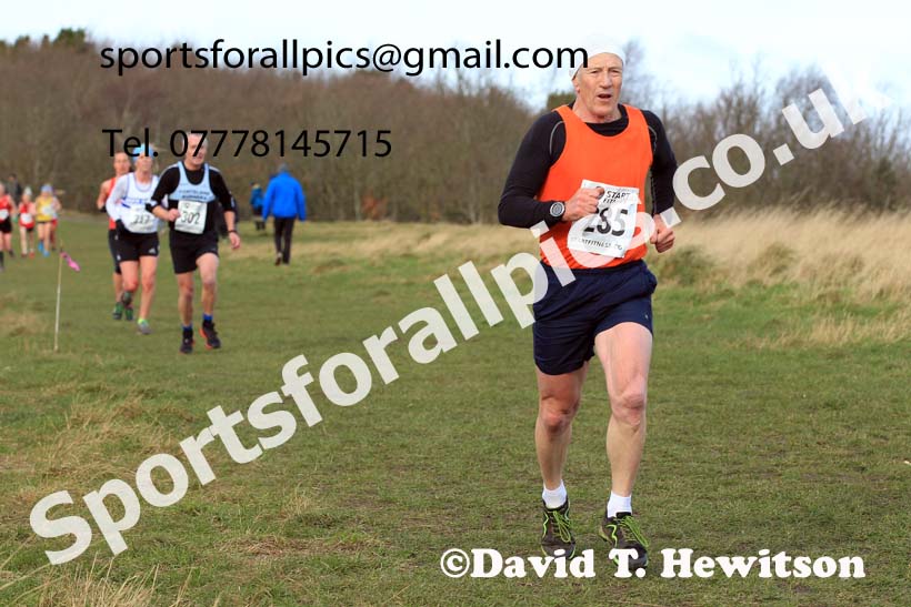 Womens and mens 35 to 65 plus, 2022 NEMAA Open Cross Country Champs., Wallsend, Tyne and Wear. Photo: David T. Hewitson/Sports for All Pics